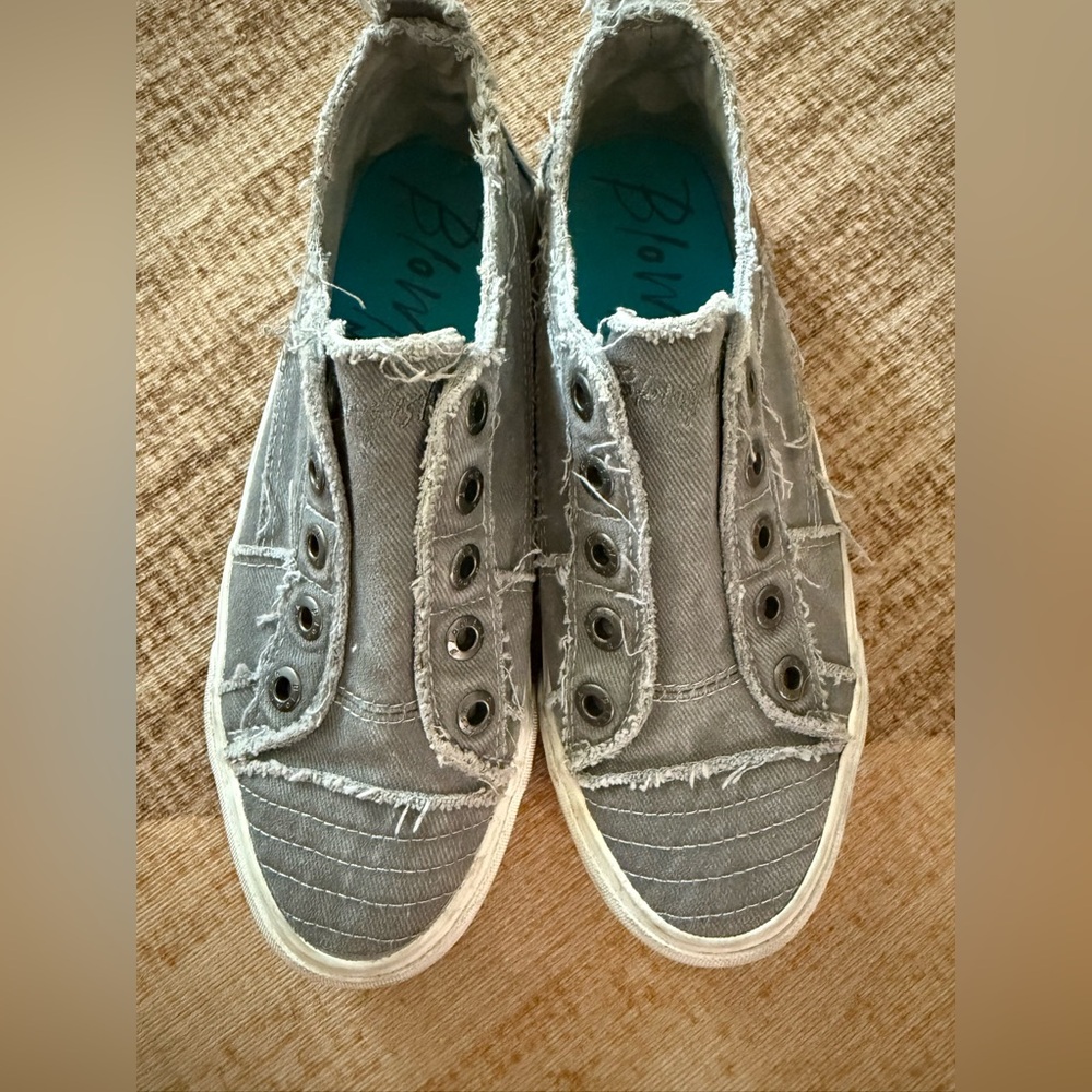 Blowfish Gray Slip-On Shoes